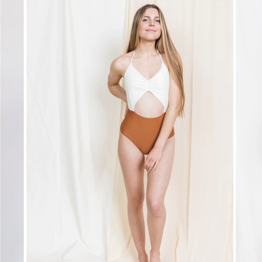 Raising wild Erika in ivory